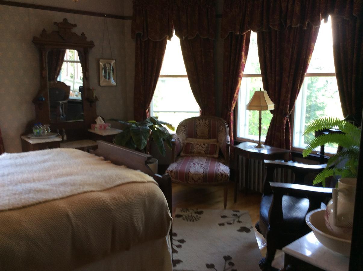 Auberge Taylor Manor Saint-Georges Zewnętrze zdjęcie