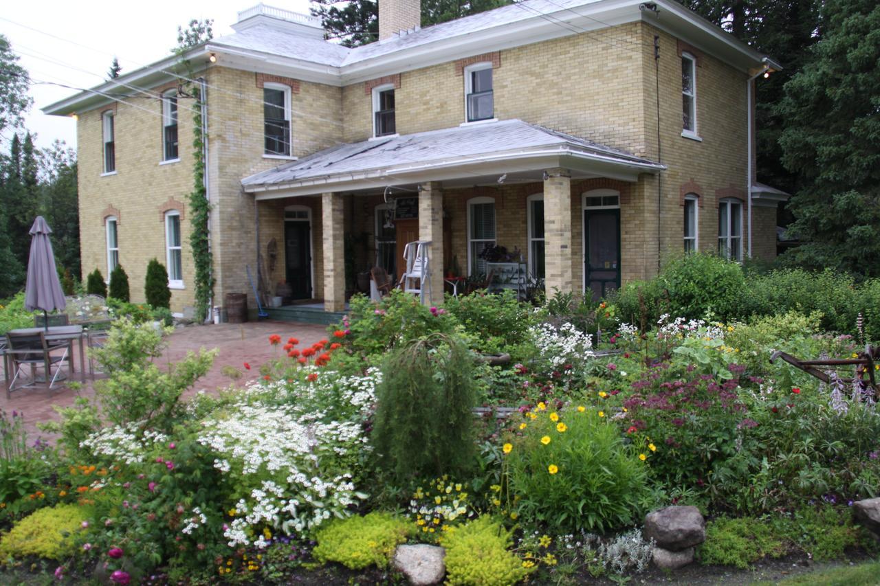 Auberge Taylor Manor Saint-Georges Zewnętrze zdjęcie