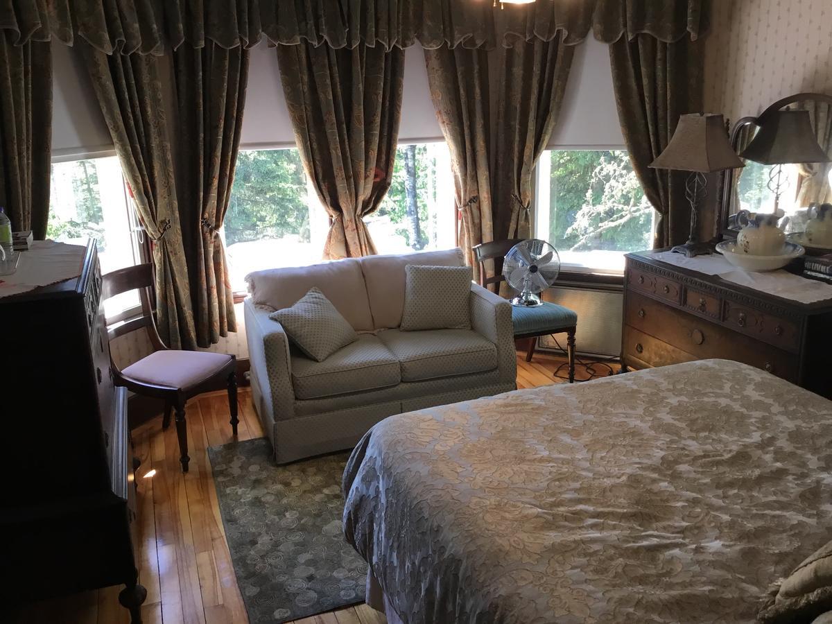 Auberge Taylor Manor Saint-Georges Zewnętrze zdjęcie